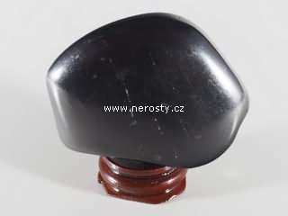 shungite, pebble